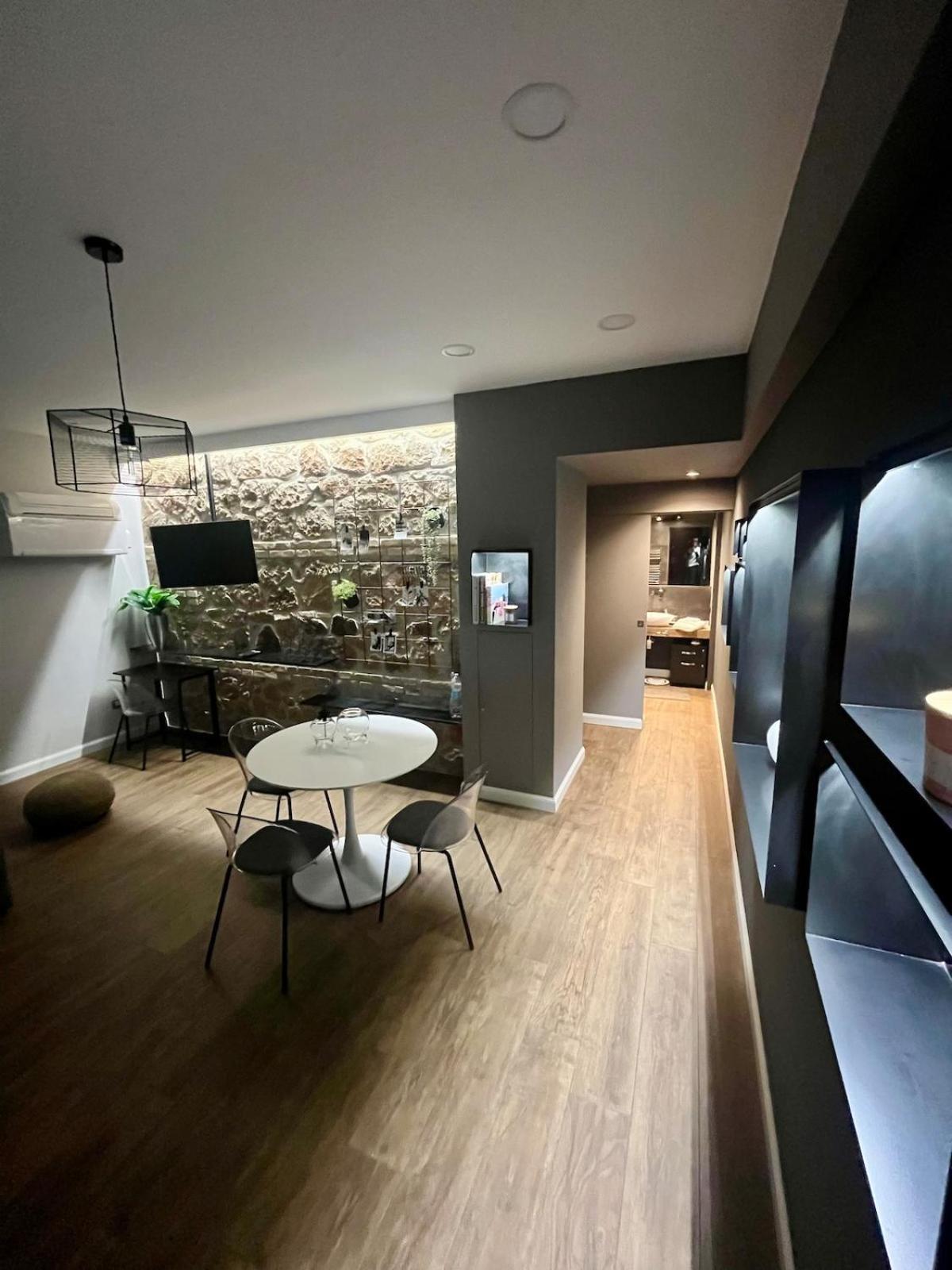 My Happy Place Apartment Rom